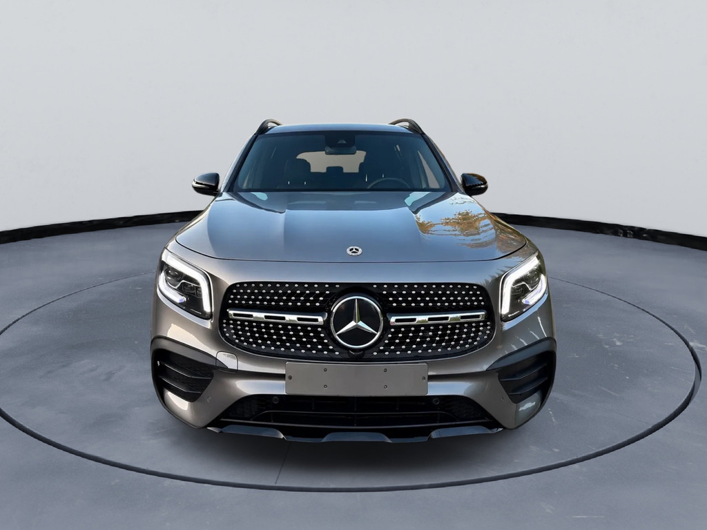 57349814-4.jpg